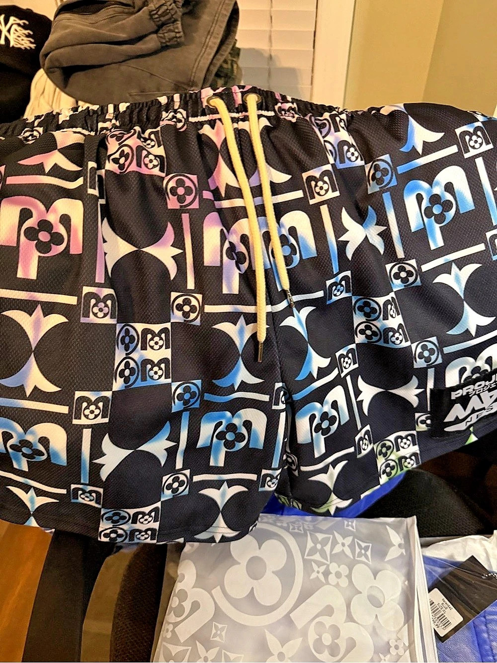 Property Of Adness Geometric Athletic Shorts in Black & Pink XL NWT